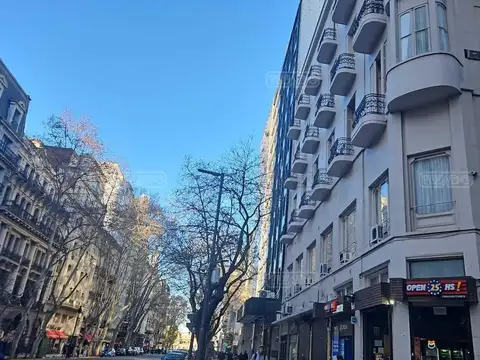 Av. de Mayo 600