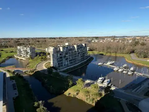 Departamento de 2 amb con cochera y amenities en Venice, ciudad navegable
