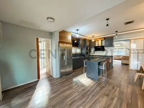 Casa 3 ambientes con 2 baños
