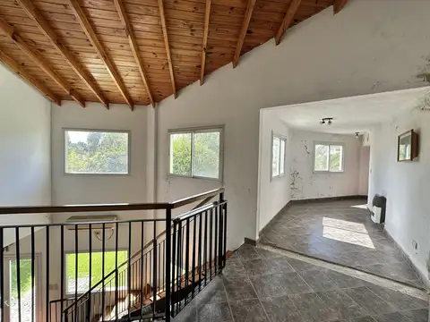 Casa 10 ambientes con 5 baños