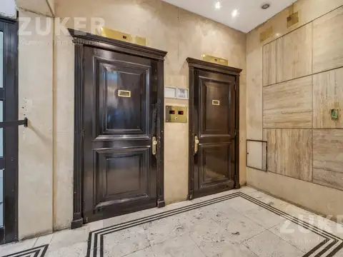 Oficina 64 m en Venta en  Tribunales