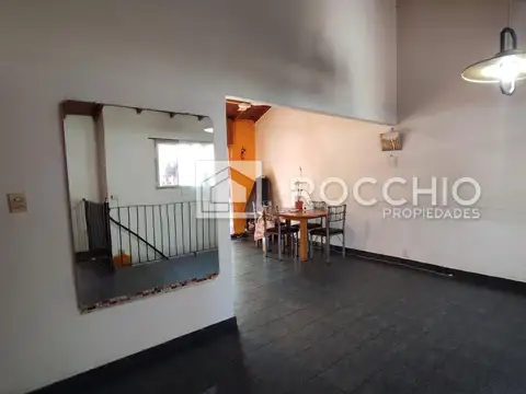 Depto Tipo Casa en Venta en Villa Ballester, USD 124.000
