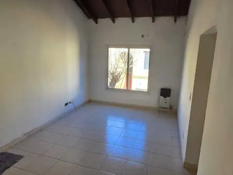 Departamento en Alquiler en Pilar, $ 700.000