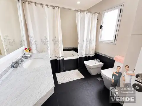 APTO CRÉDITO EXCELENTE DÚPLEX 3 AMBIENTES CON TERRAZA - SAN JUSTO CENTRO. Con pisos radiantes.