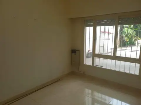 Depto Tipo Casa en Venta en Haedo, USD 160.000