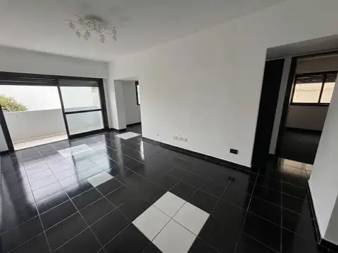 ALQUILER DEPTO ALMAGRO 3 AMBIENTES CON BALCON
