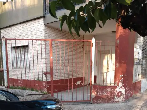 PH en venta - 2 Dormitorios 1 Baño 3 Cocheras - 90Mts2 - Haedo