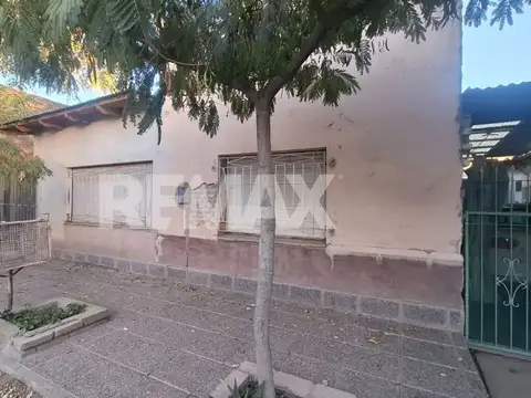 Venta de Casa a Refaccionar. Cinco Saltos