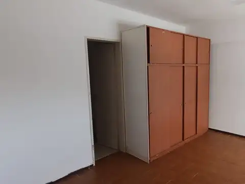 AMPLIO MONOAMBIENTE LUMINOSO