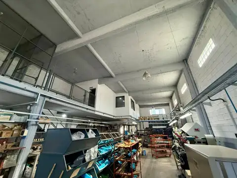 Galpon en Venta en Monte Grande, USD 258.000