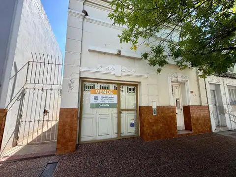 Propiedad de 2 habitaciones con cohera en barrio 9 de Julio