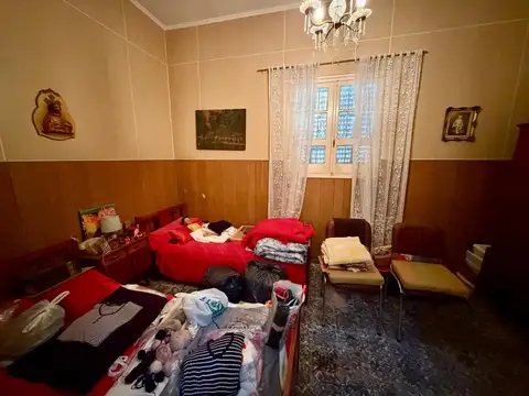 Propiedad de 2 habitaciones con cohera en barrio 9 de Julio