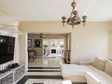 CASA  EN VENTA LAGO DE MANZANARES LOTE DE 1585M2