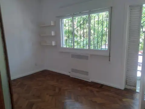 Depto Tipo Casa 3 ambientes con 2 baños