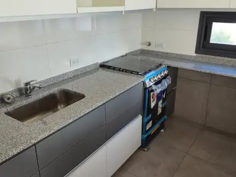 Matheu 3800, Piso 1
