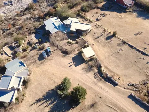 Casa 4 ambientes con 3 baños