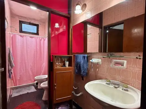 Casa en Alquiler con 1 cochera
