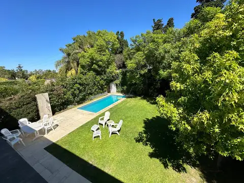 Casa en Venta con 5 cocheras