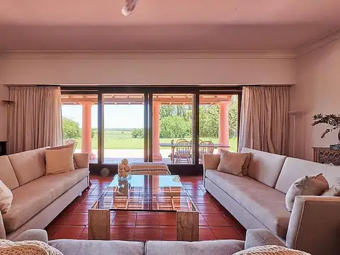 Casa en Alquiler en Belen de Escobar, USD 7.000