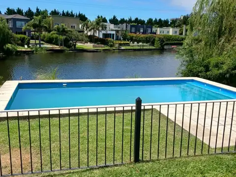 Casa en Alquiler de 5 dormitorios