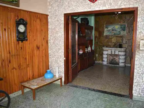 Casa 6 ambientes con 3 baños