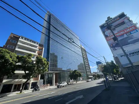 Oficina en Venta en Vicente López Vías / Río, USD 2.500.000