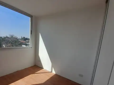 Departamento en Alquiler en Haedo, $ 630.000