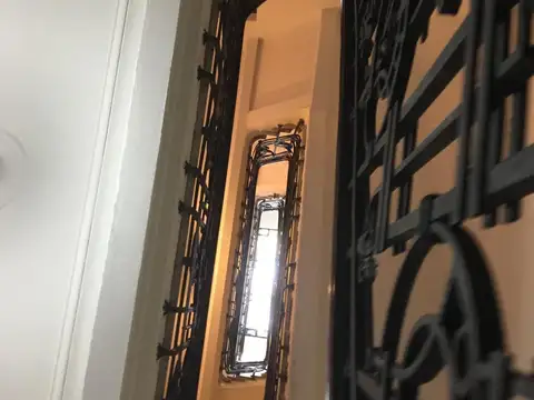 Depto Tipo Casa 4 ambientes con 3 baños