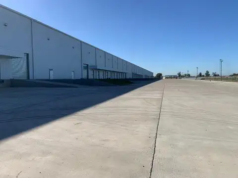 Depósito en alquiler sobre el Camino Buen Ayre