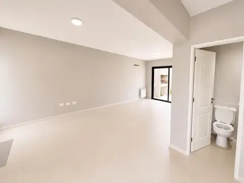 Depto Tipo Casa en Venta en Altos de Manantiales, USD 220.000
