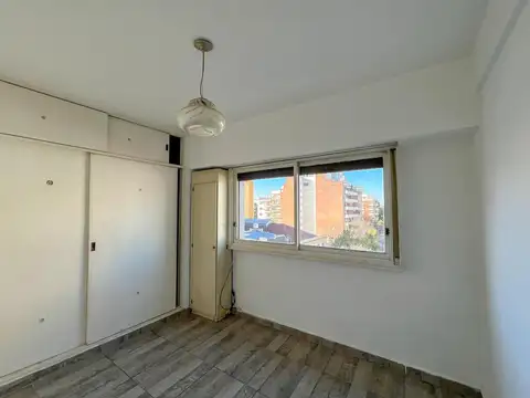 Departamento en Venta en Parque Chacabuco, USD 65.000