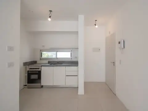 Miranda 5200, Piso 4