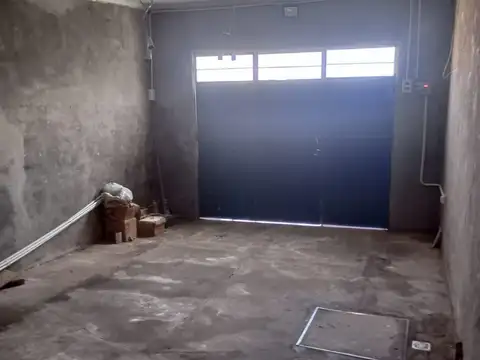 venta de casa en zona centrica de Carmen de Areco (B)