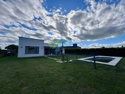Casa en Venta en Pilar del Este - San Ramiro, USD 160.000