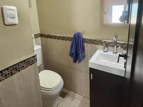 Rio Ceballos casa moderna con pileta, Apta Crédito