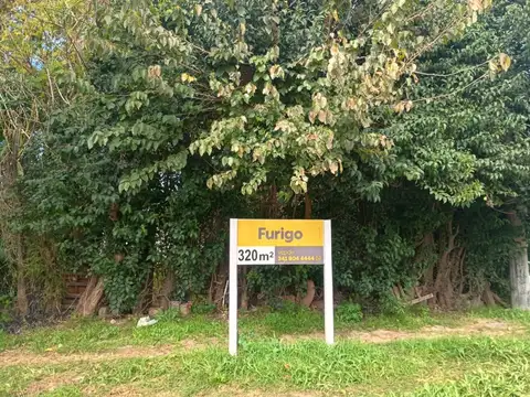 Terreno en Pérez - esquina