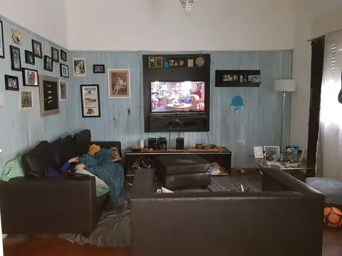 VENTA: CASA AMPLIA 3 HABITACIONES ZONA RESIDENCIAL