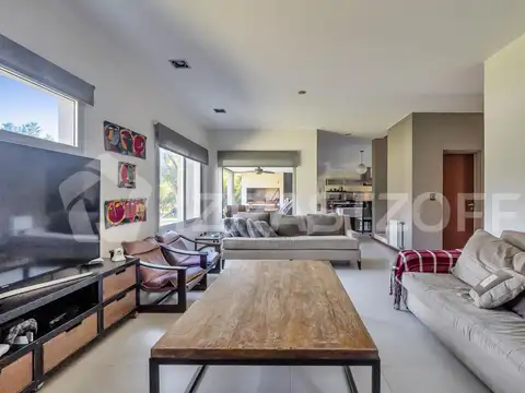 Casa en Venta de 4 dormitorios