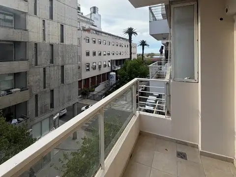 Departamento en Alquiler en Centro, $ 420.000