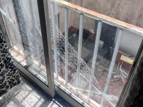 EDIFICIO A RECICLAR EN LINIERS IDEAL INVERSOR