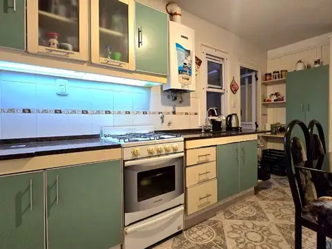 DEPARTAMENTO 3 AMBIENTES CON DOS PATIOS