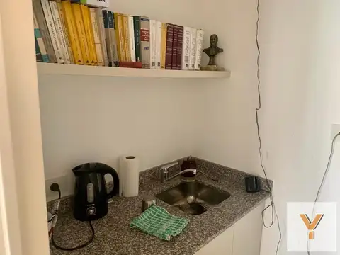 Oficina en Venta al Este