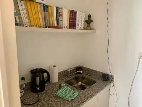 Oficina en Venta al Este