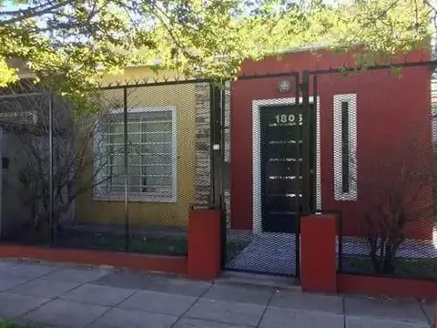 CARLOS CASARES 1800