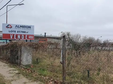 Terreno en Venta 92  mts Frente