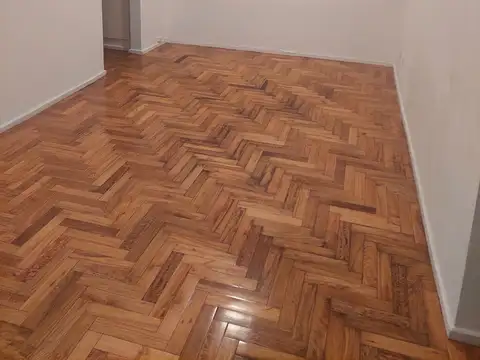 Vuelta De Obligado 2700, Piso 2
