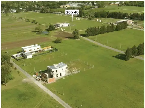 510 e/ 137 y 138 - J. Hernández - La Plata