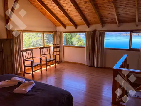 Casa en Venta con 6 cocheras