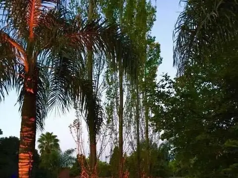 Casa 5 ambientes con 4 baños