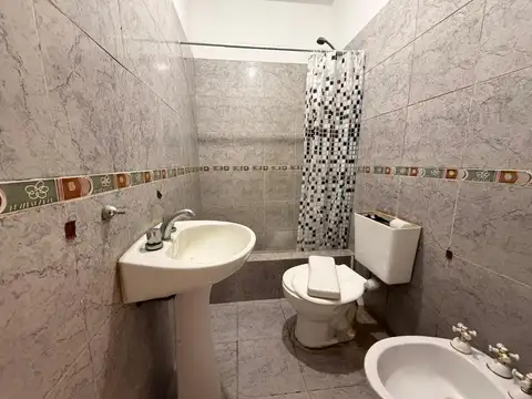 Casa en Alquiler en Ituzaingó Sur, $ 800.000